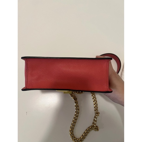 Prada purse - Picture 8 of 9